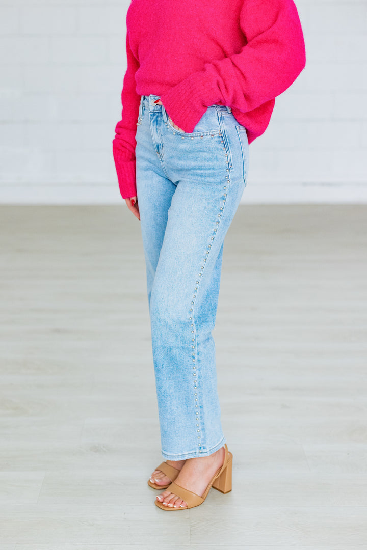 HIGH RISE STUDDED DETAIL JEAN