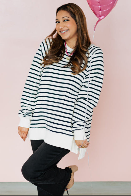 BLACK & WHITE TEXTURED STRIPE SWEATER TOP