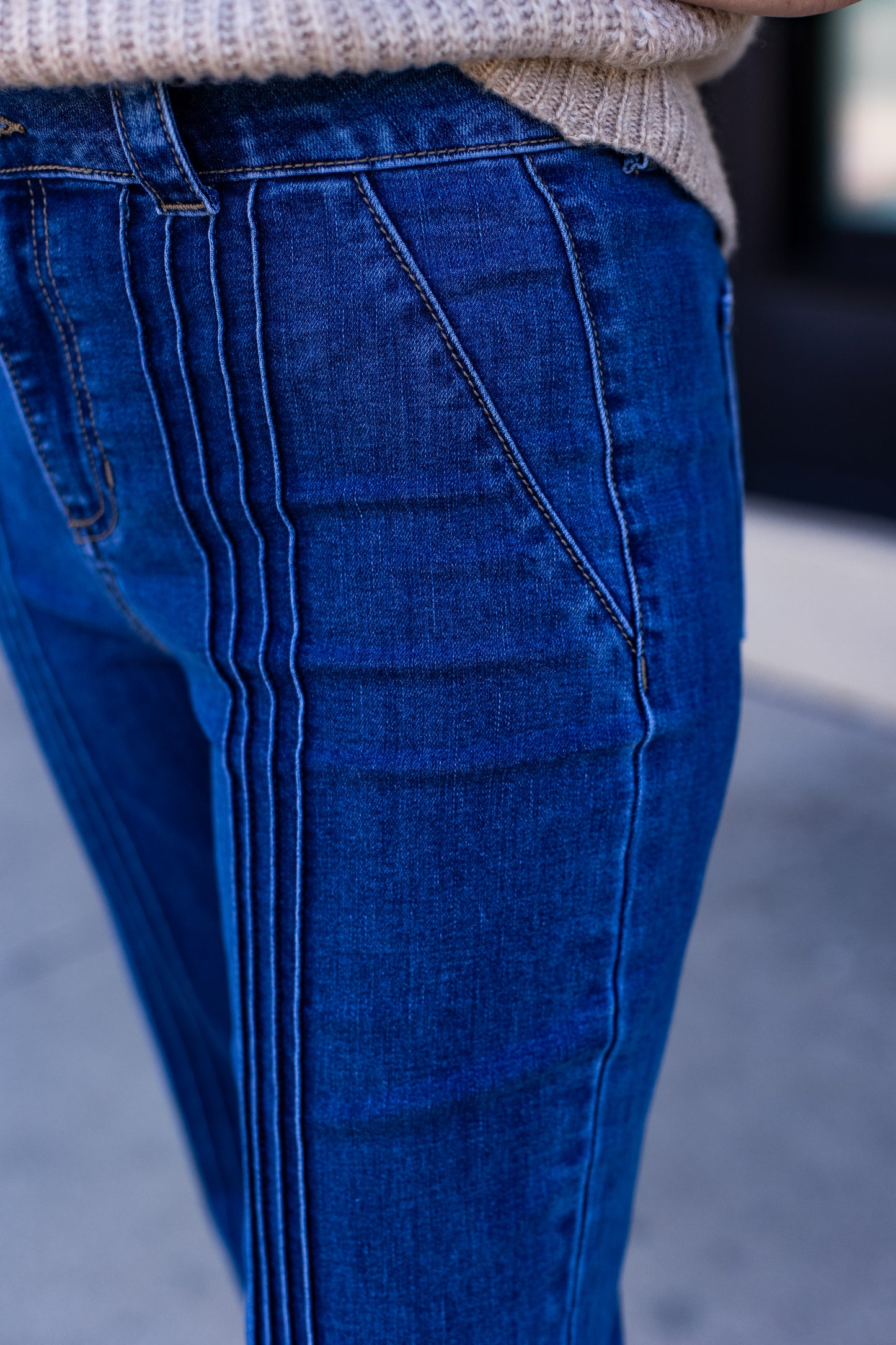 DENIM DREAMS H/R PINTUCK FLARE JEAN