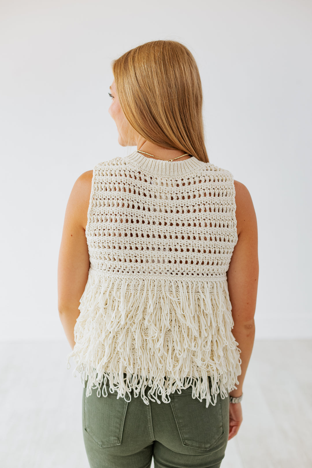 LAYERED FRINGE SLEEVELESS SWEATER