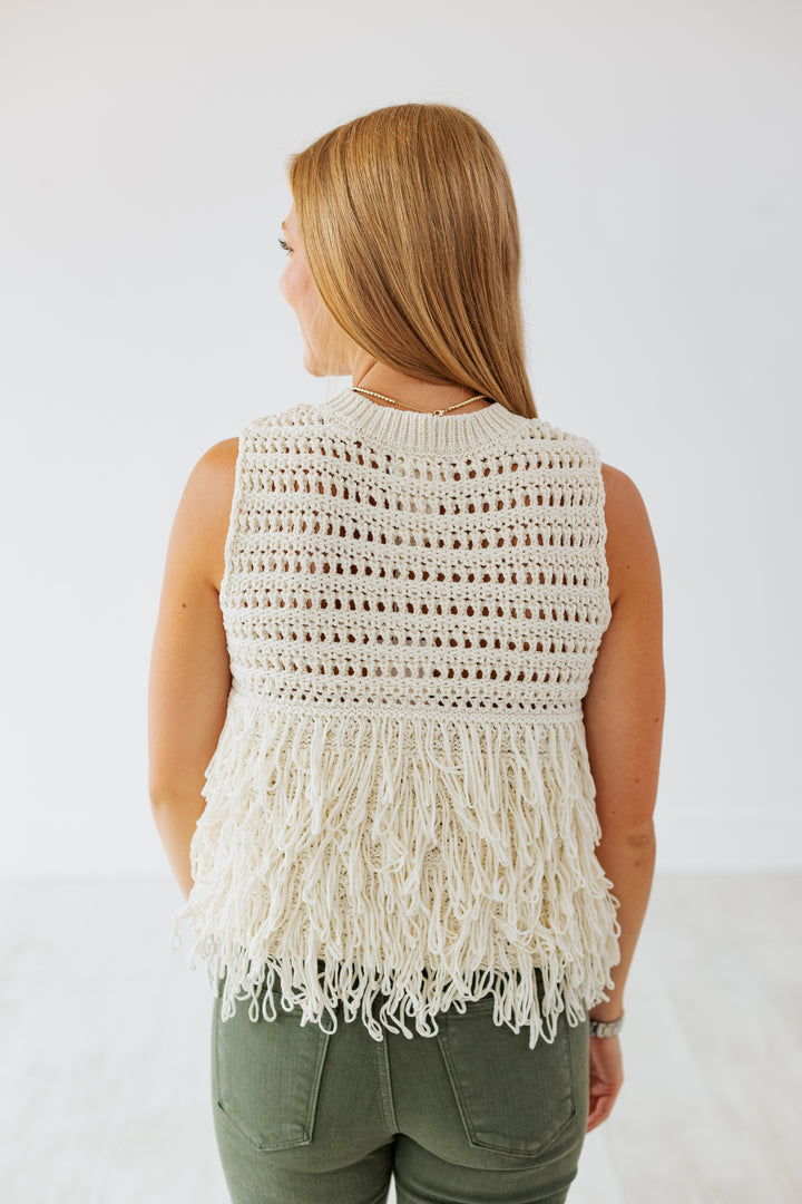 LAYERED FRINGE SLEEVELESS SWEATER