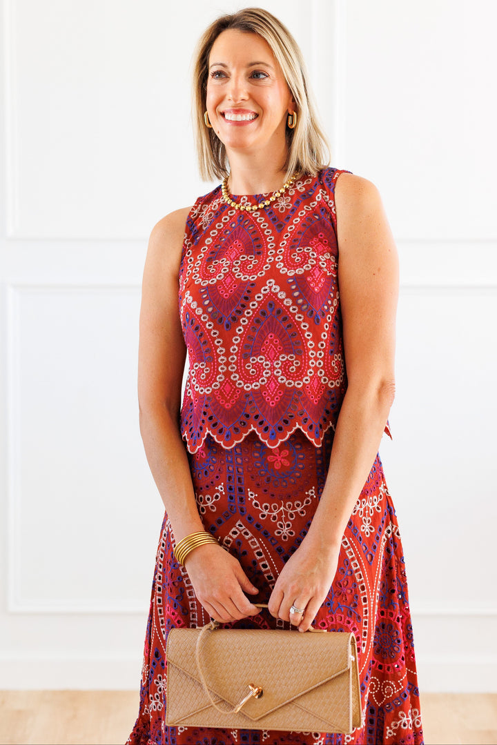 BRICK EYELET TOP FRONT VIEW