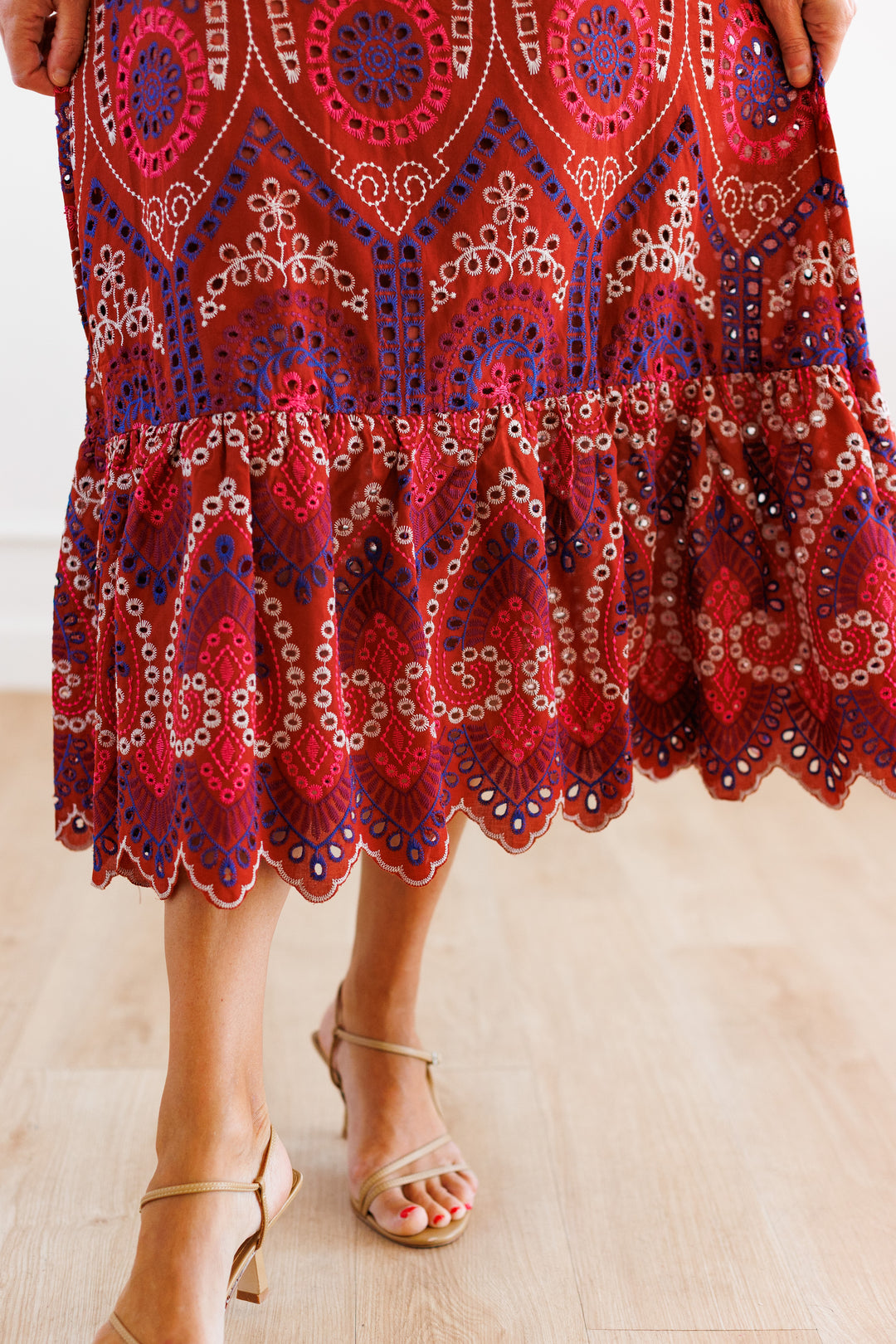 BRICK EYELET MIDI SKIRT DETAILS