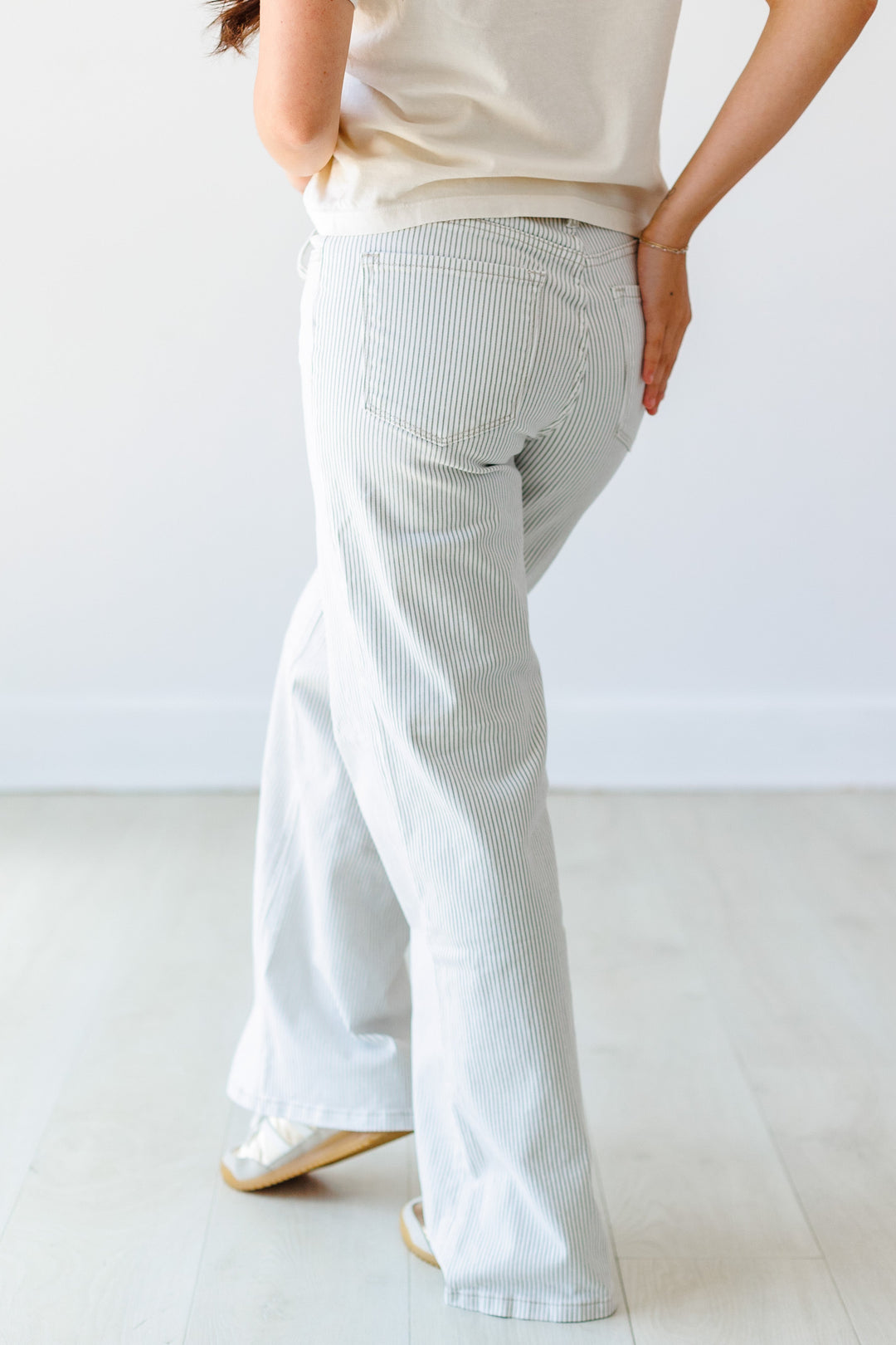 STRIPED TIE FRONT WIDE LEG JEAN