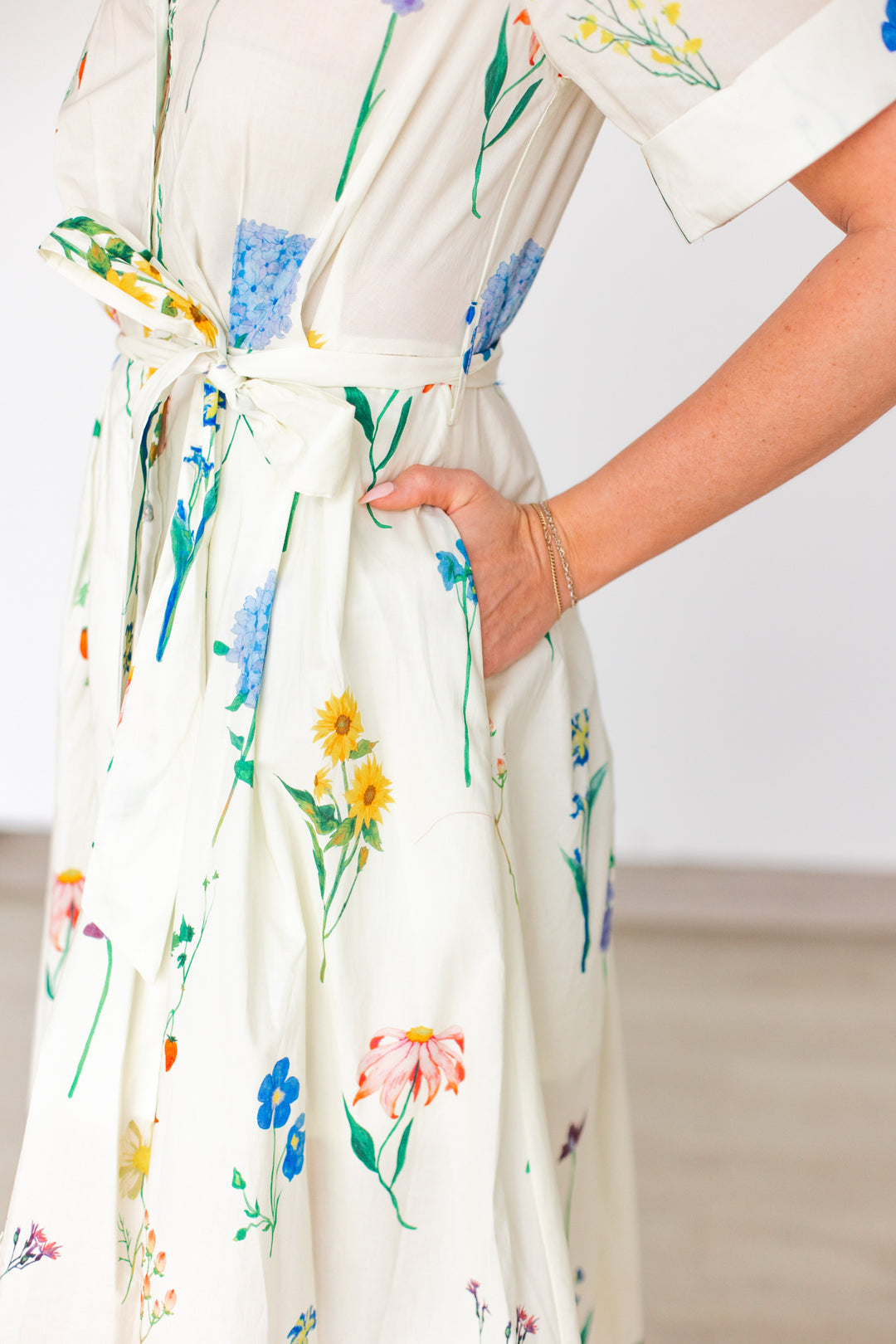 FLOWER FIELDS BUTTON UP MIDI DRESS- CREAM