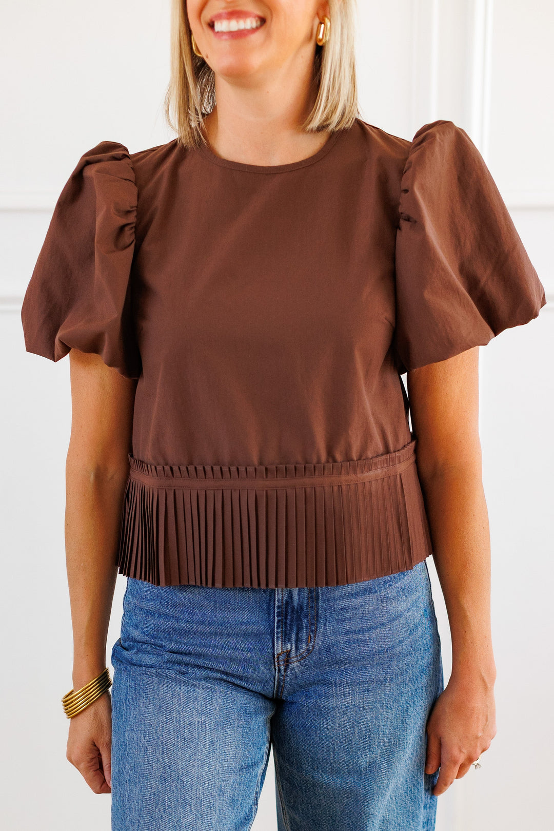 BROWN PLEATED HEM PUFF SLEEVE BLOUSE