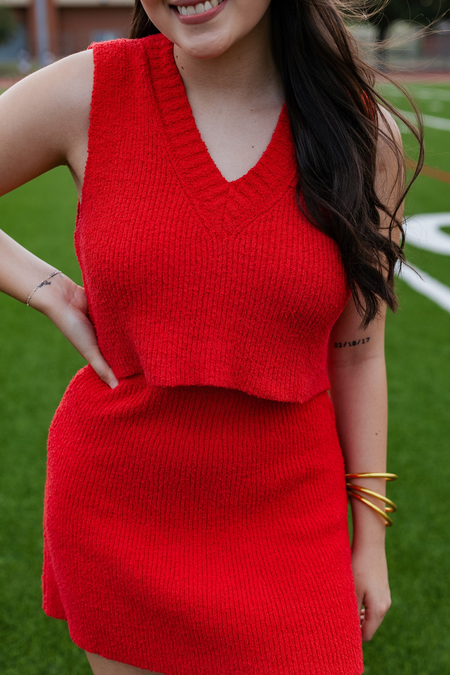 V NECK SWEATER TOP / RED