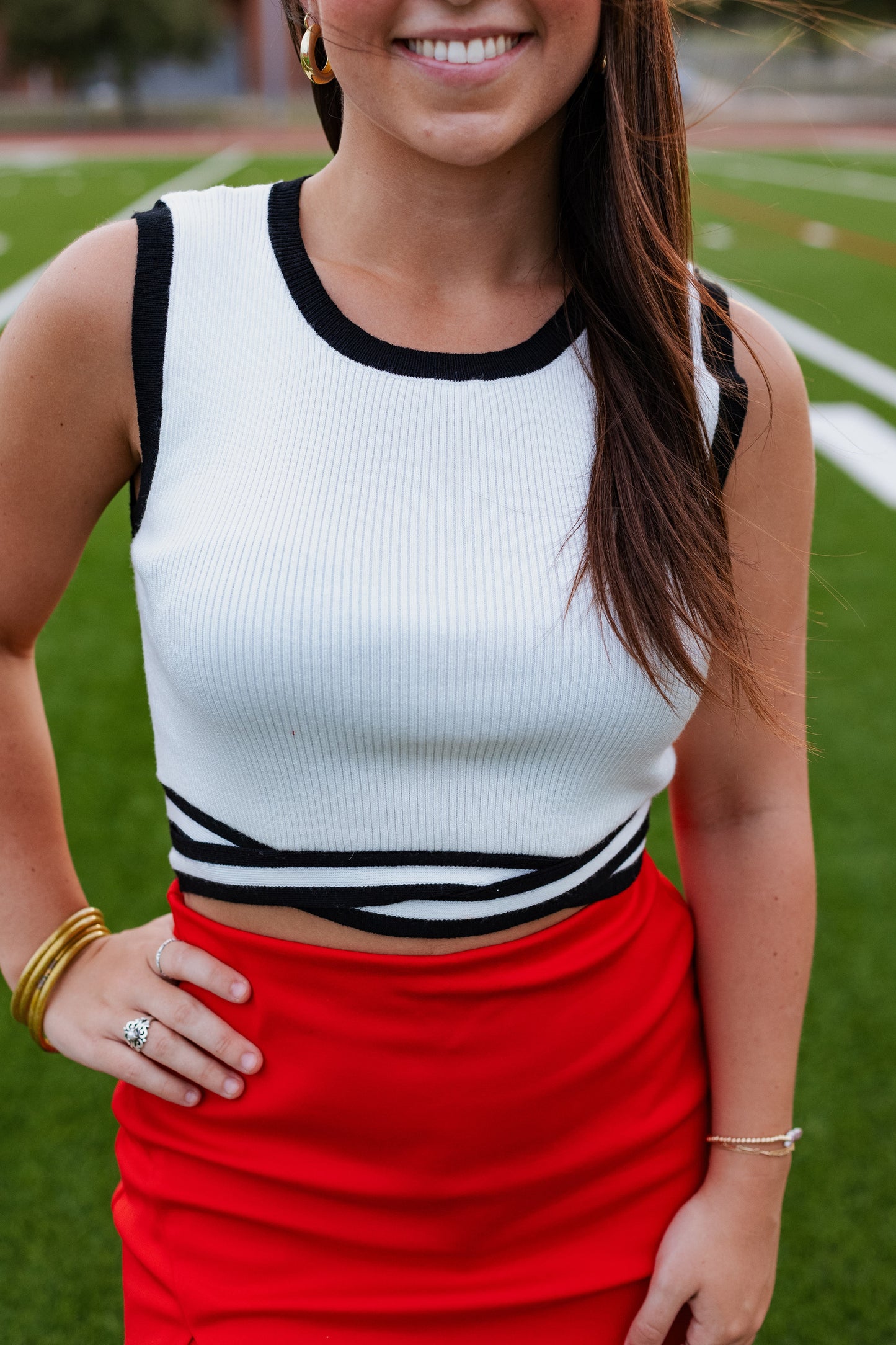 CONTRAST BAND TOP