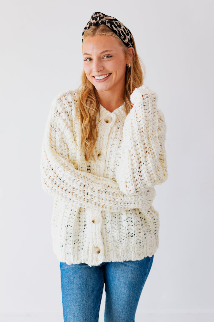 CREAM CHUNKY KNIT CARDIGAN