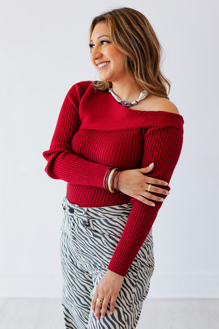 RIBBED ONE SHOULDER DETAIL TOP- RUBY RED