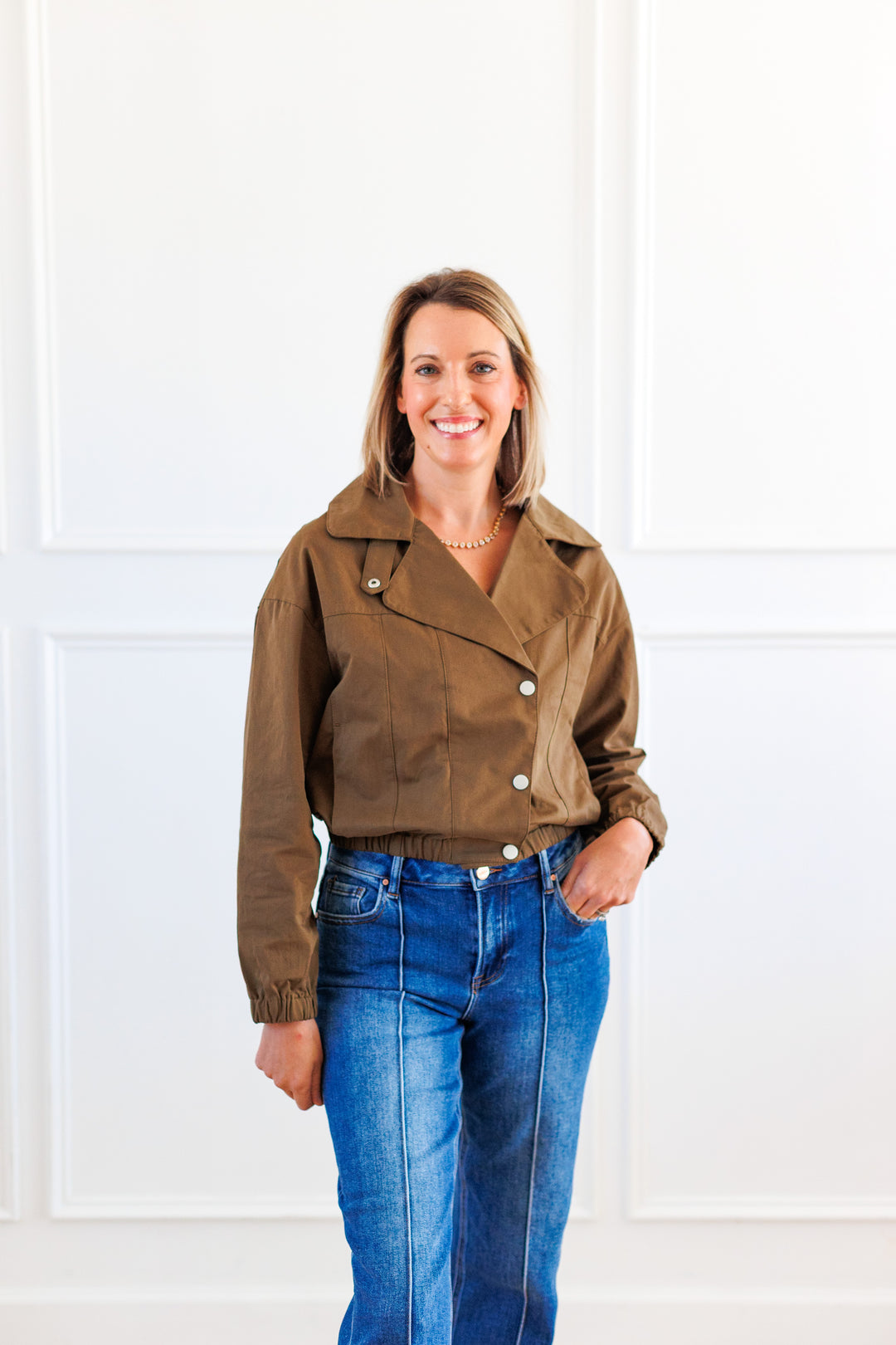 OLIVE TWILL HIGH COLLAR CROP JACKET