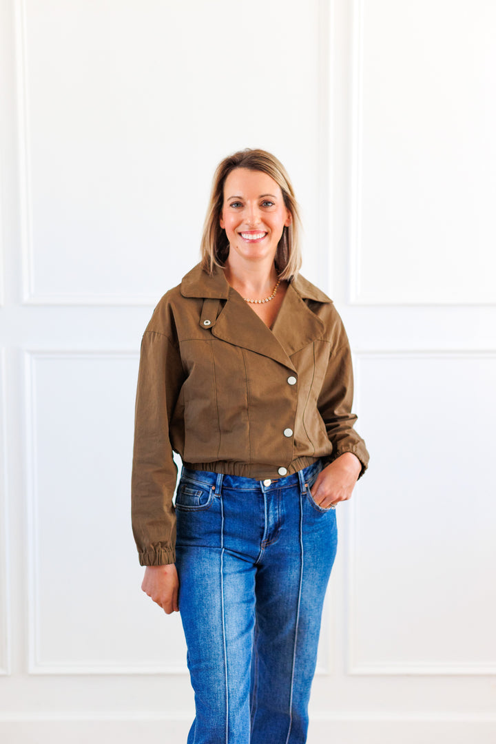 OLIVE TWILL HIGH COLLAR CROP JACKET
