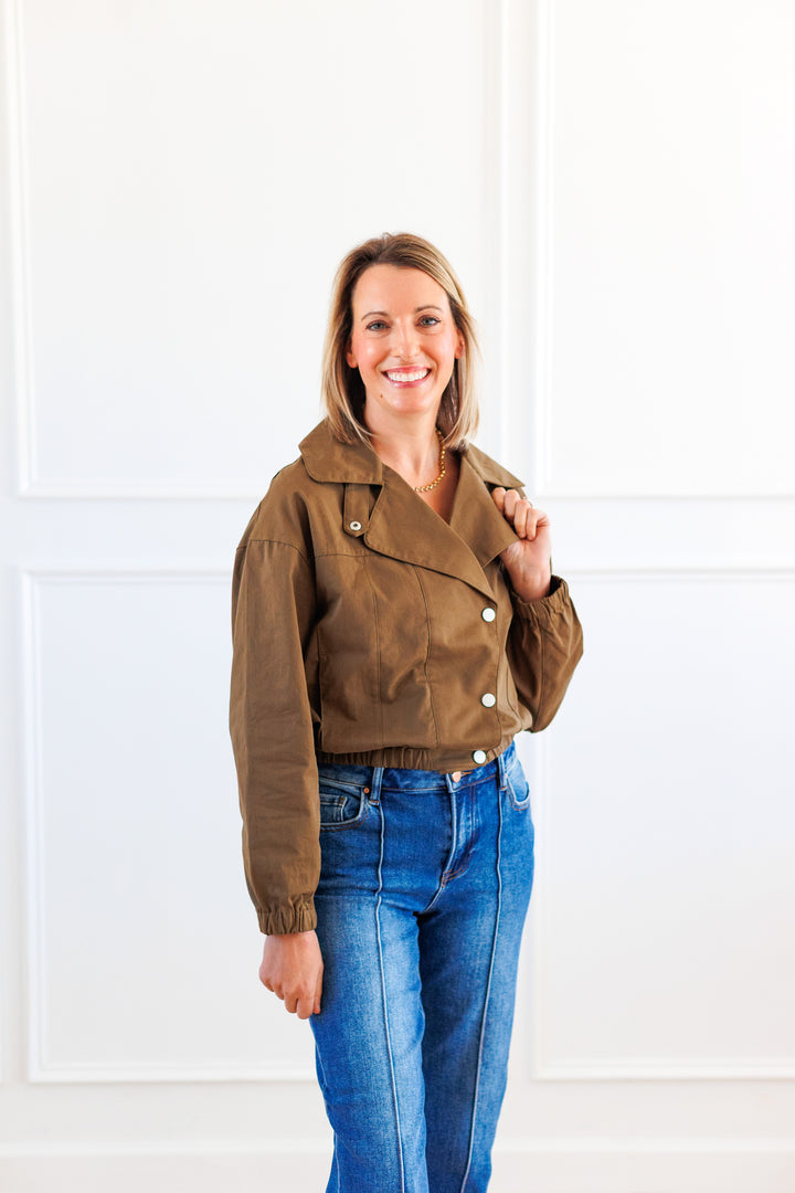 OLIVE TWILL HIGH COLLAR CROP JACKET