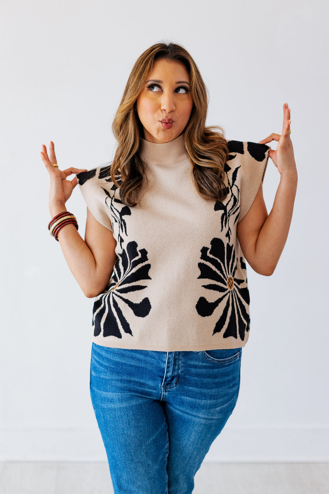 SHELBY FLORAL SLEEVELESS SWEATER