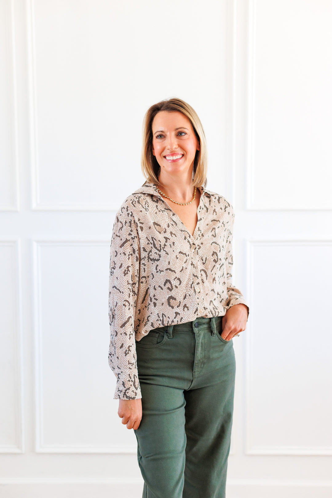 Z SUPPLY: FROSTED PEARL SNAKE PRINT BUTTON-UP BLOUSE