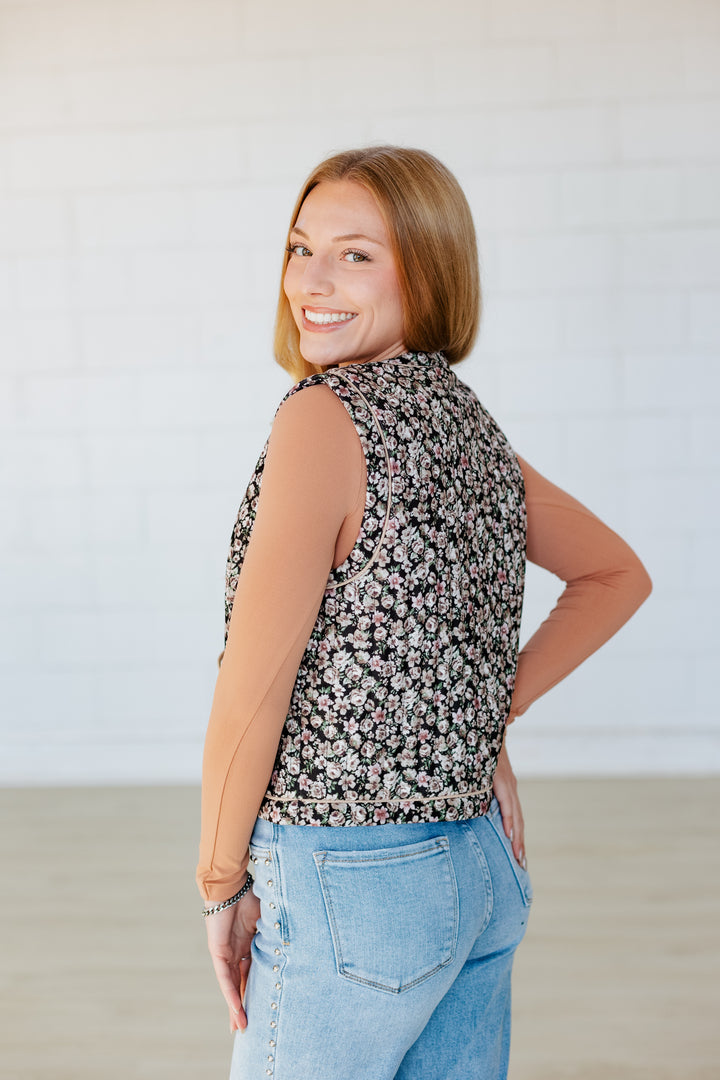 FLORAL QUILTED TIE VEST