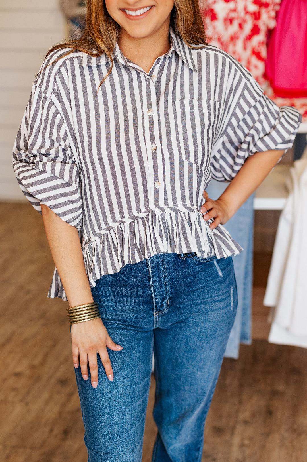 STRIPED RUFFLE HEM TOP