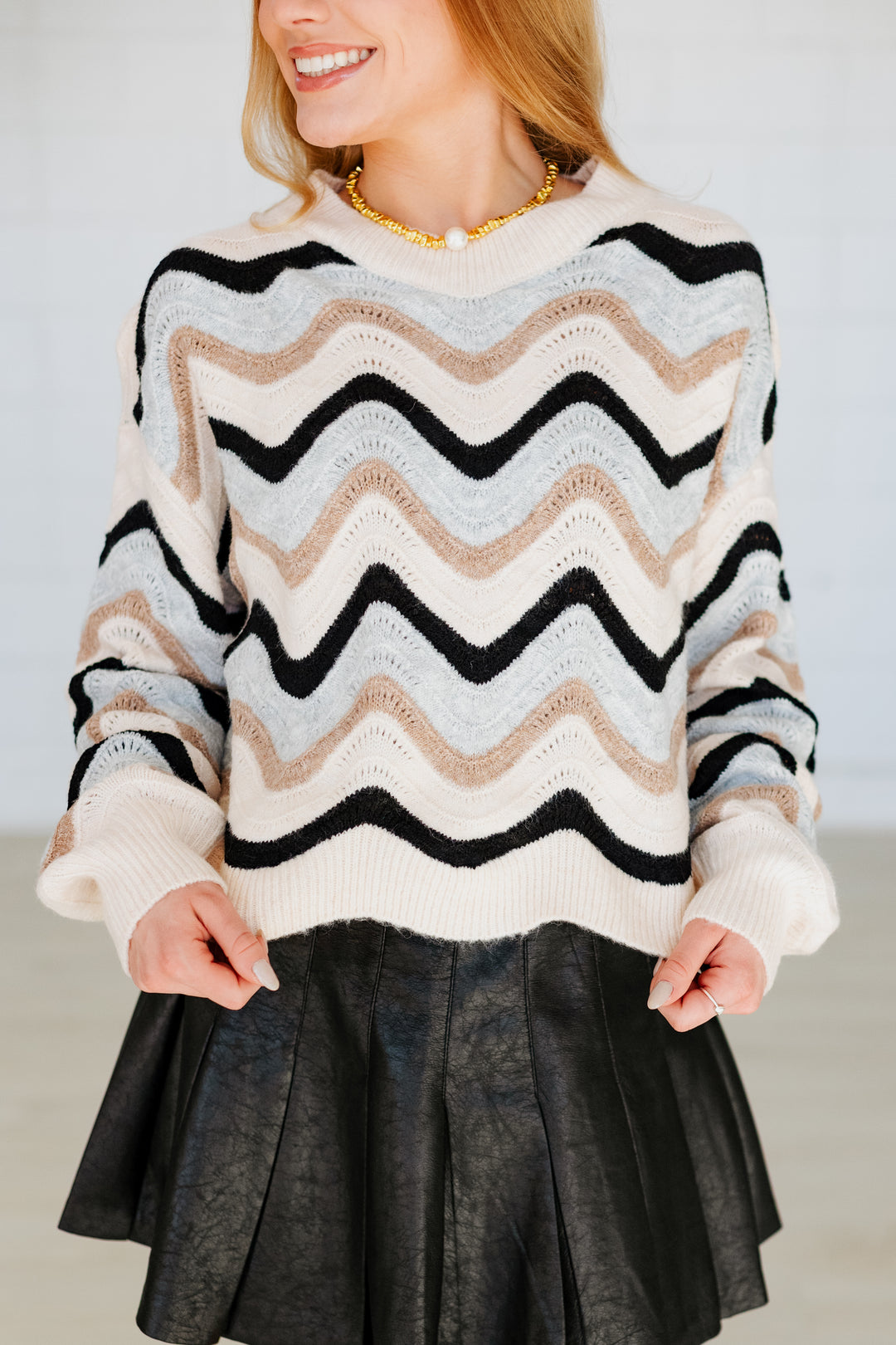 WILLA WAVY STRIPE SCALLOP HEM SWEATER