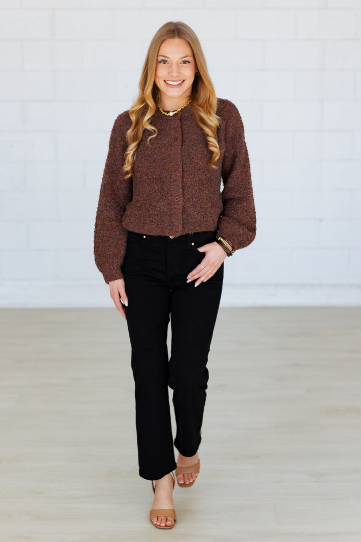 RISEN: BLACK HIGHRISE CROP STRAIGHT JEAN