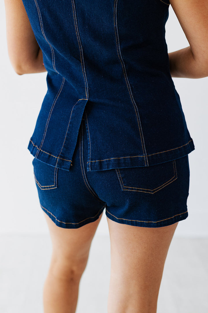 DAHLIA STRETCH DARK DENIM SHORT