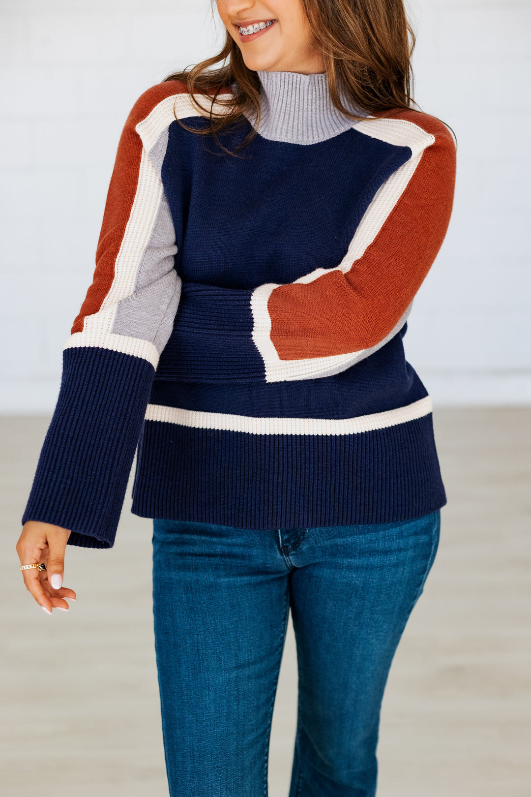NAVY COLORBLOCK TURTLENECK SWEATER