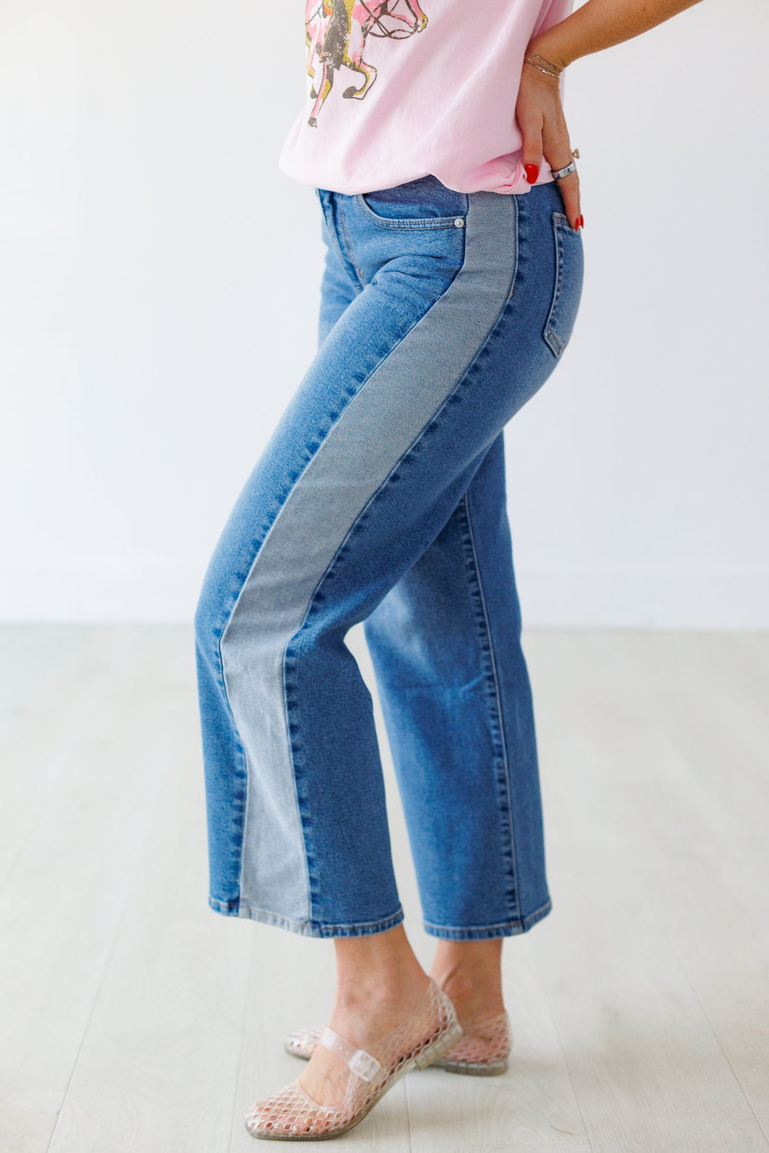 CONTRAST STRAIGHT LEG JEAN