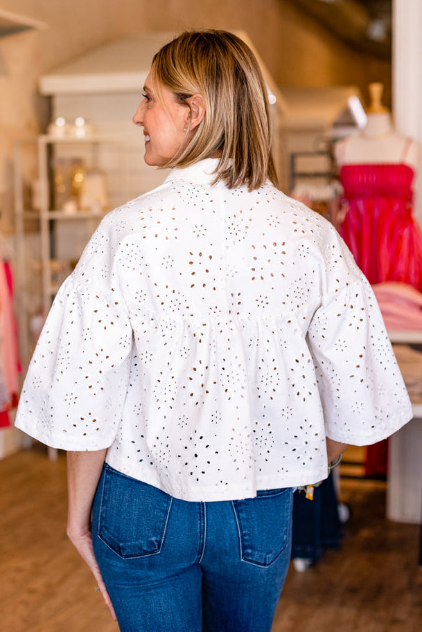 WHITE EYELET WIDE SLEEVE CROPPED JACKET