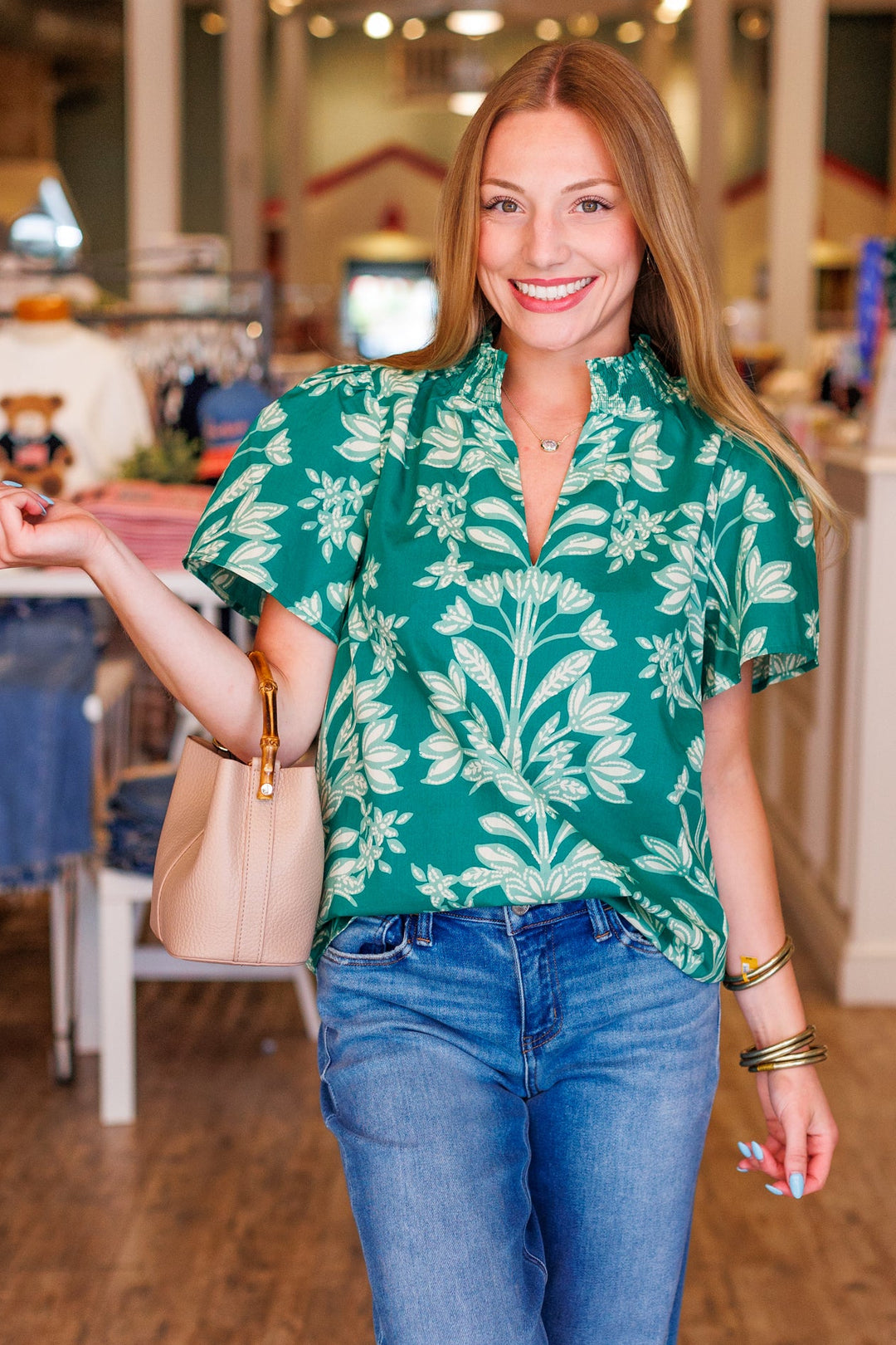 KELLY FLORALS FLOWY SLEEVE BLOUSE