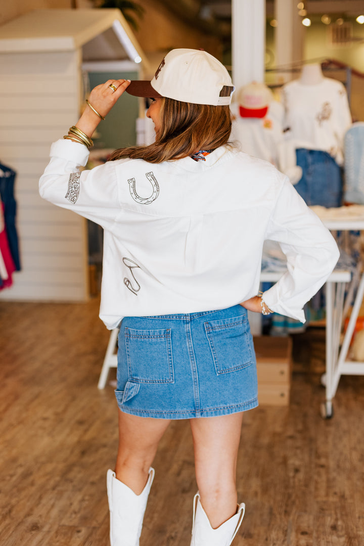 WESTERN EMBROIDERED BUTTON UP