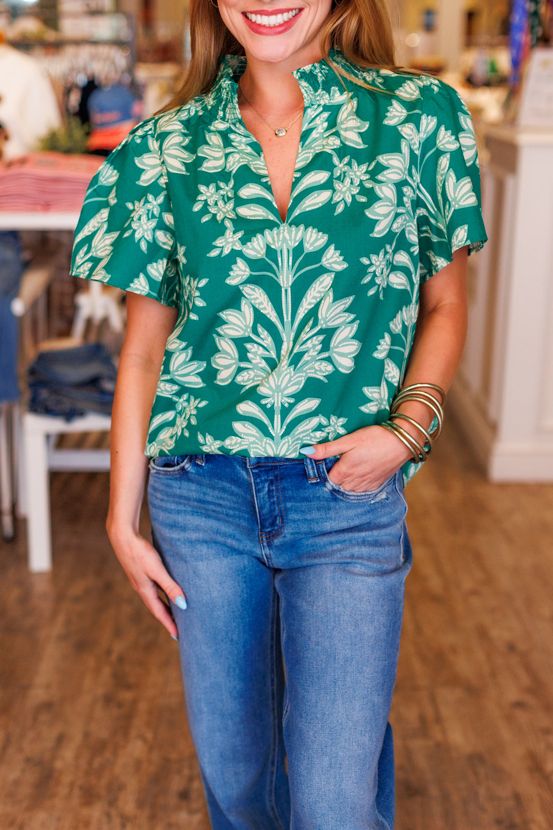 KELLY FLORALS FLOWY SLEEVE BLOUSE