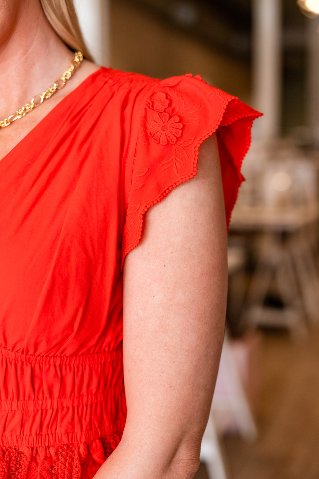RED V-NECK FLUTTER SLEEVE TOP