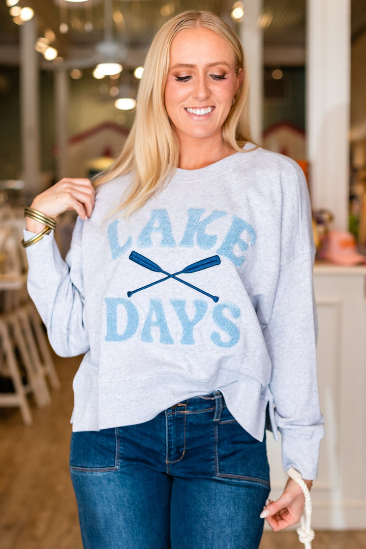 LAKE DAYS SWEATSHIRT