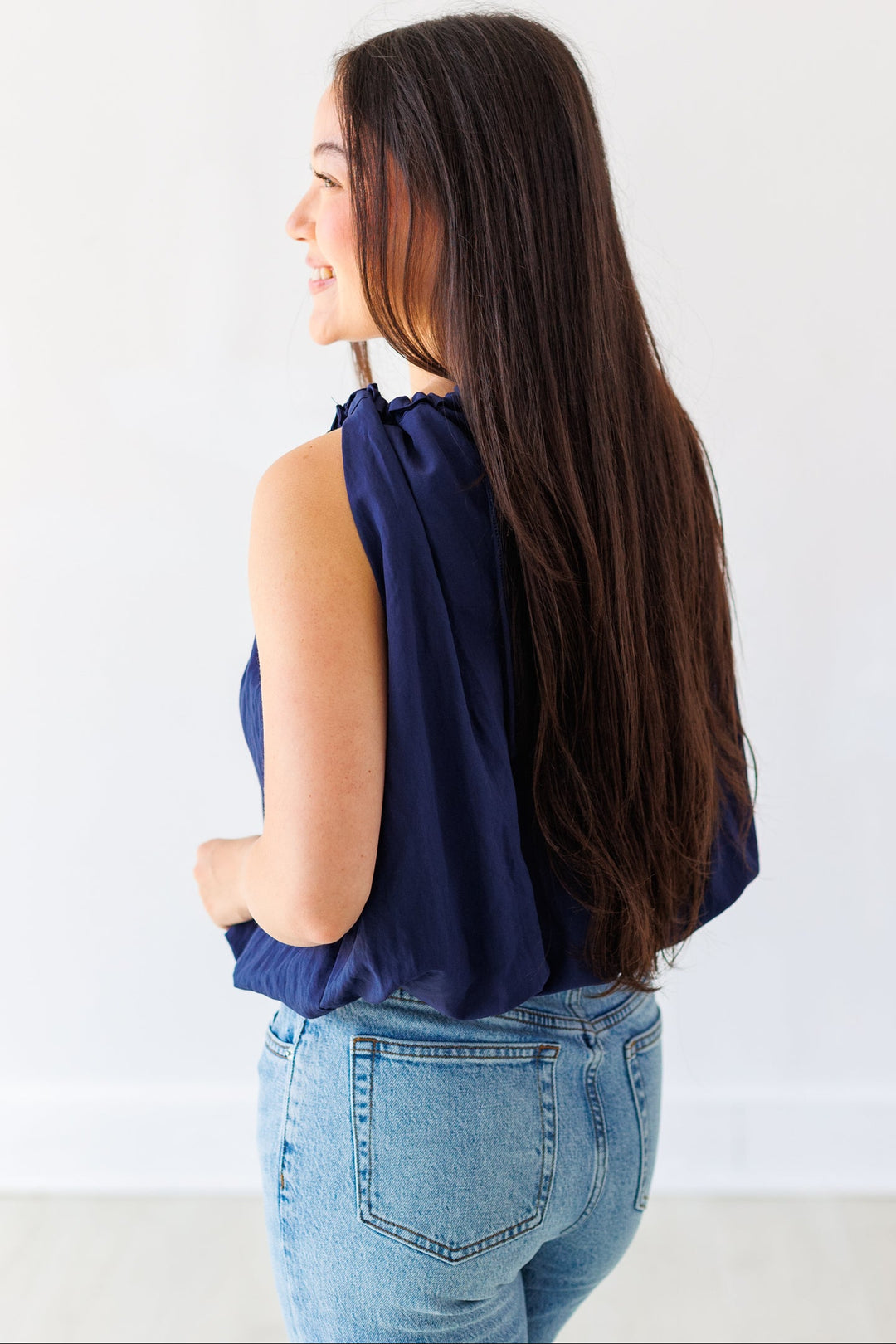NAVY BUBBLE HEM TOP