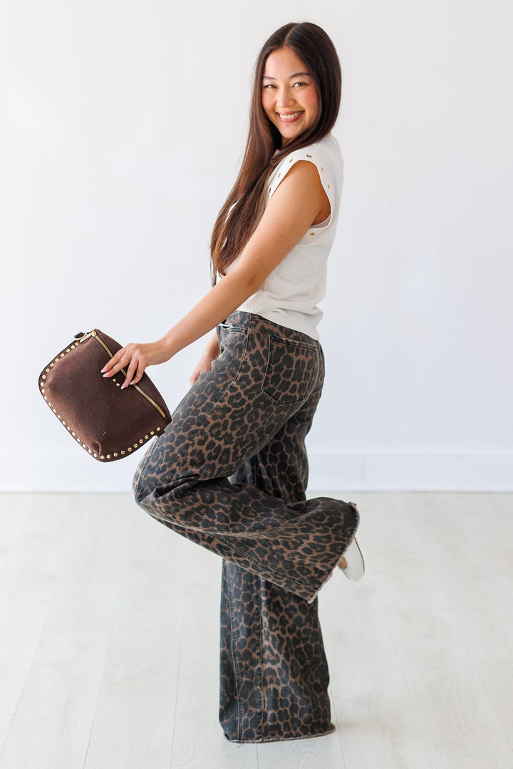 WIDE LEOPARD PRINT JEAN