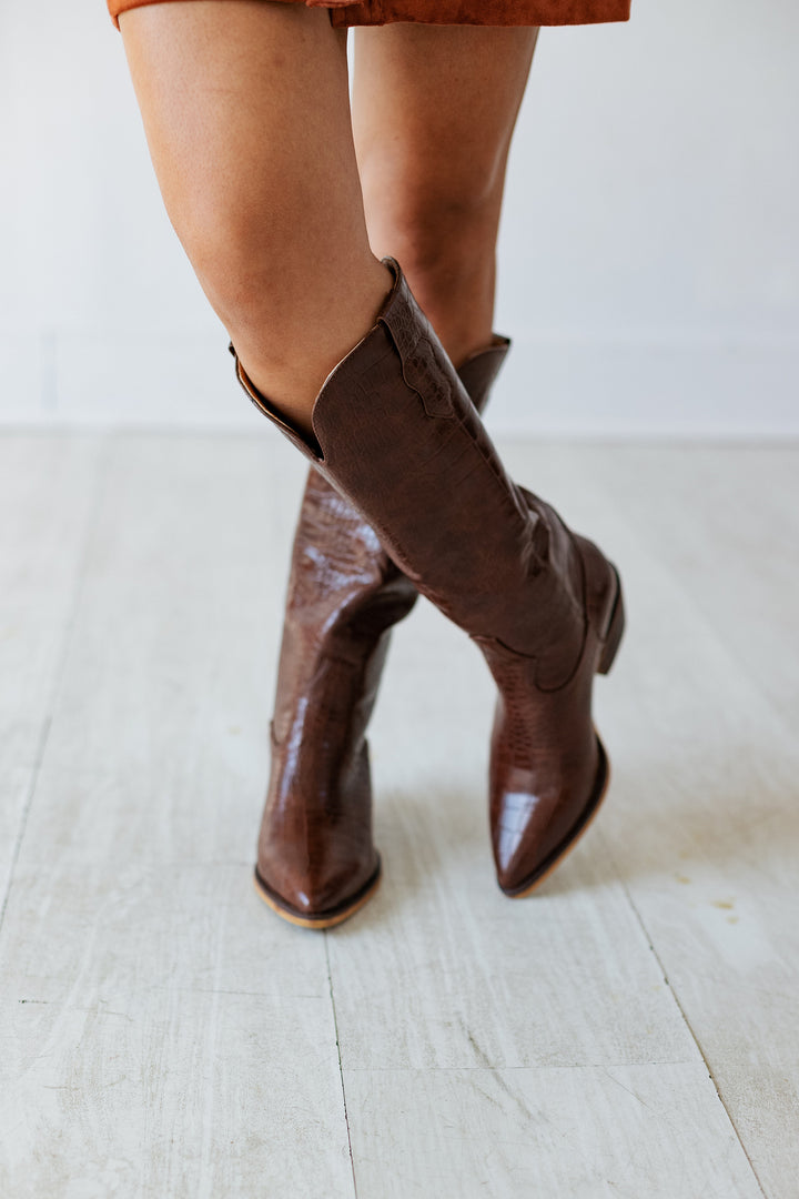 MARFA BOOTS: THE LEANN IN CHOCOLATE BROWN