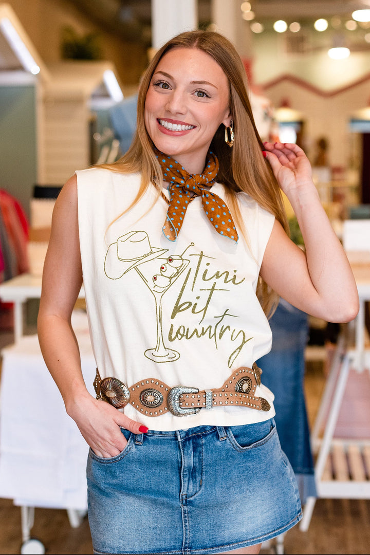 'TINI BIT COUNTRY GRAPHIC MUSCLE TEE