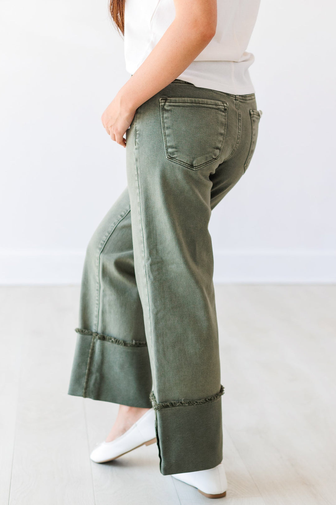 RISEN: WIDE CUFF CROP JEAN- BURNT OLIVE
