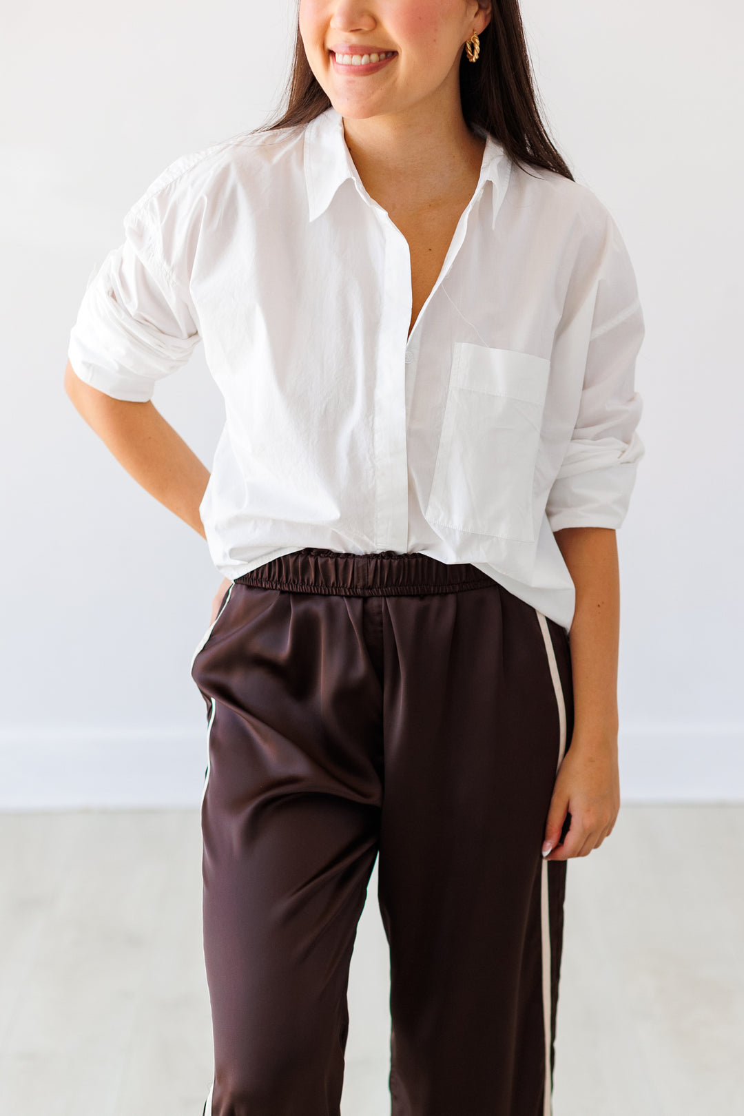 Z SUPPLY: WHITE FAVORITE BUTTON UP TOP