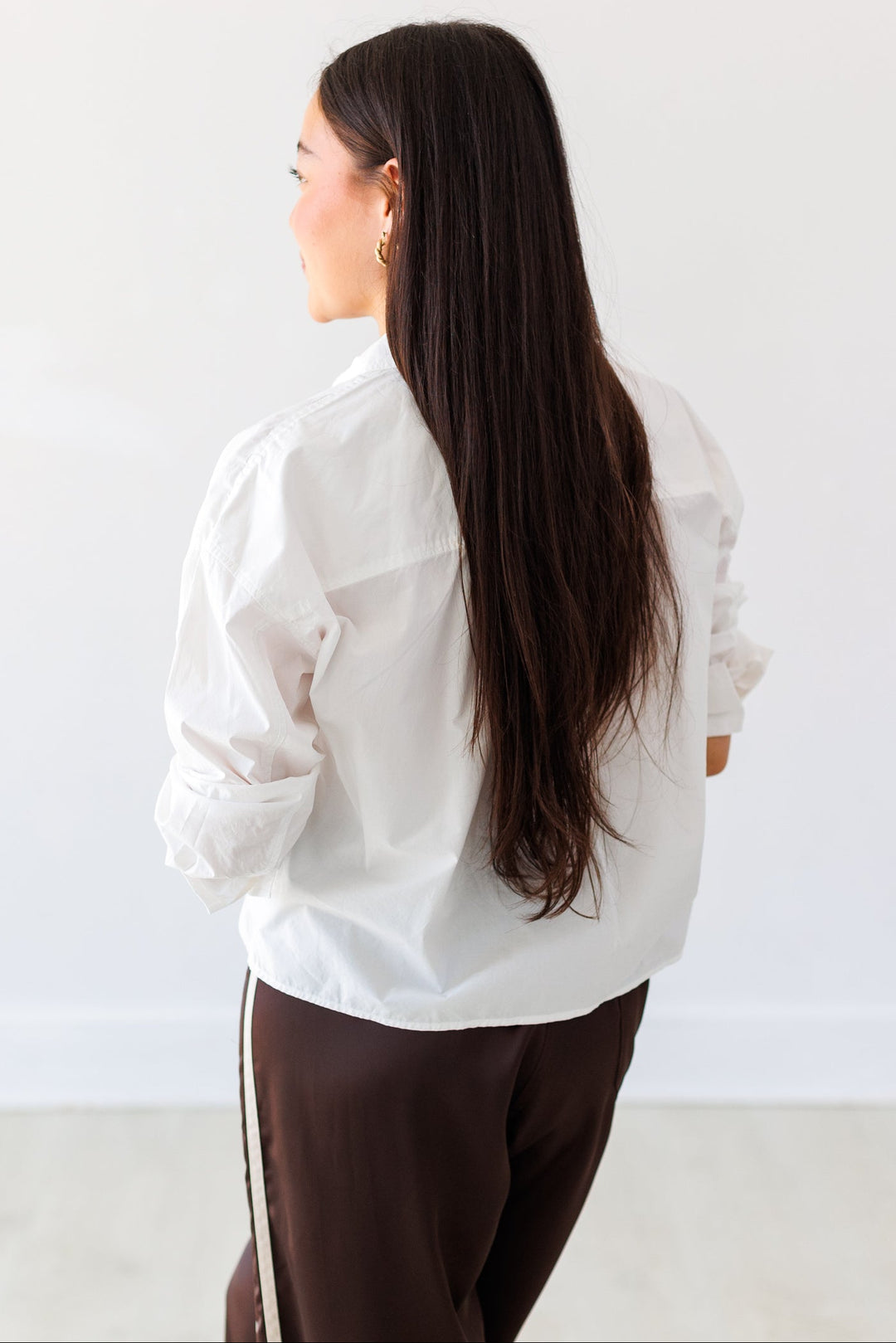 Z SUPPLY: WHITE FAVORITE BUTTON UP TOP