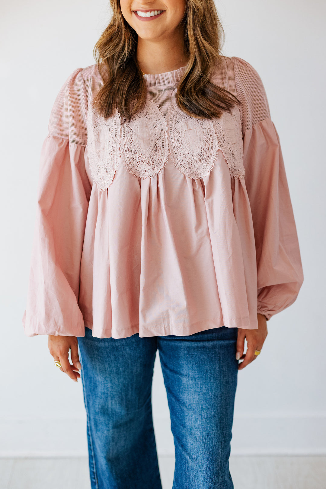 MAUVE LACE APPLIQUE MIXED MEDIA BLOUSE