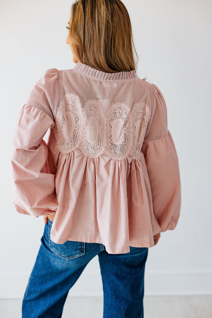 MAUVE LACE APPLIQUE MIXED MEDIA BLOUSE