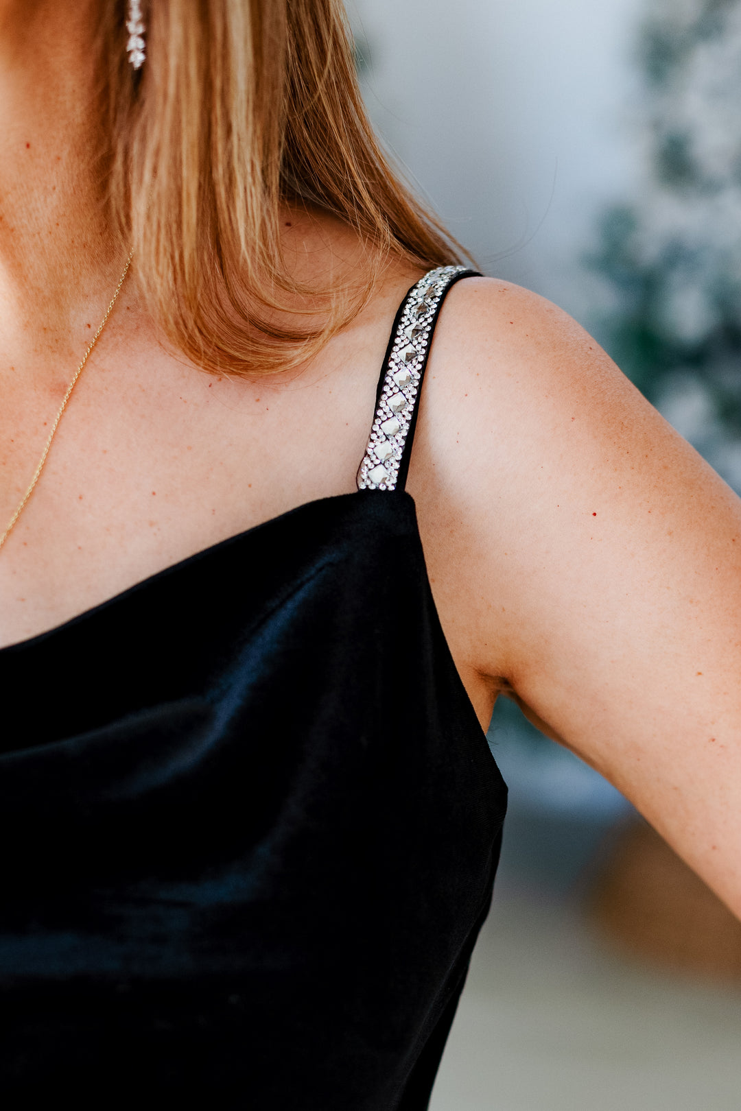 CRYSTAL STRAP BLACK VELVET TOP