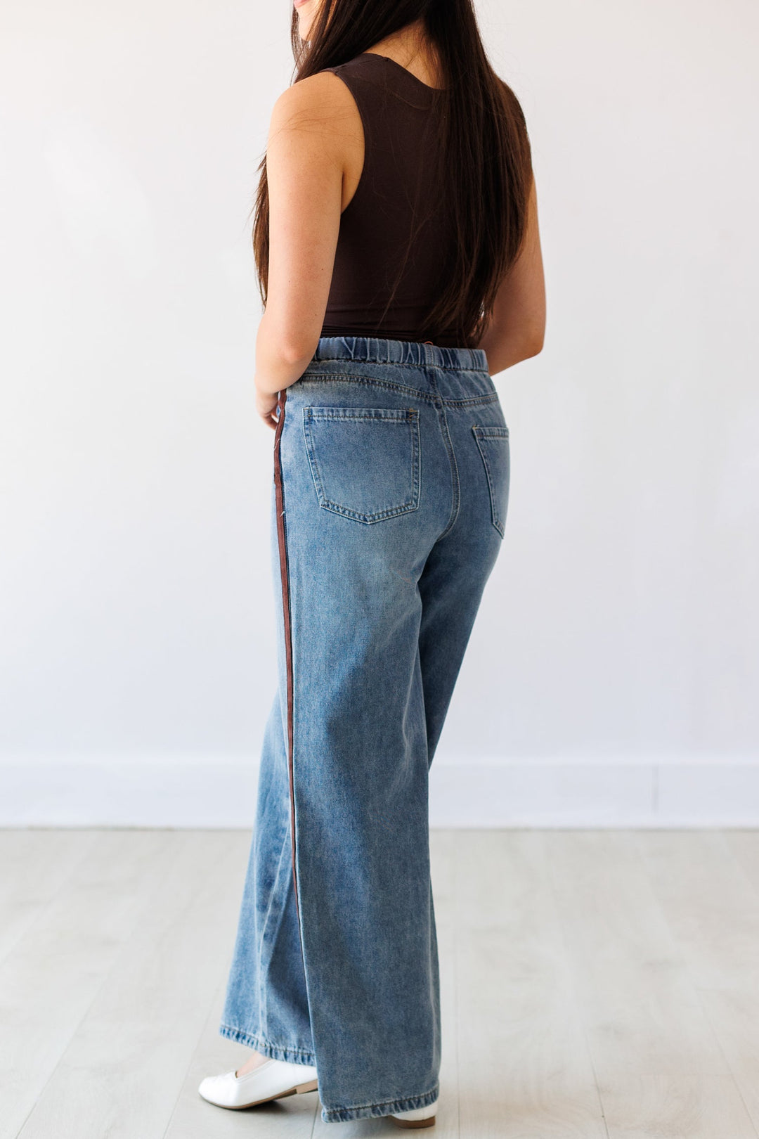 WASHED DENIM PANTS WITH SUEDE DETAIL