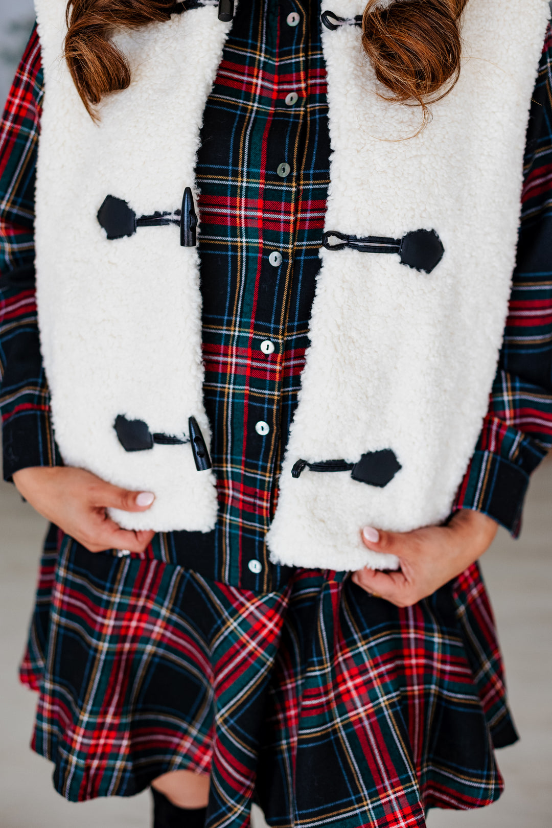 CREAM TOGGLE FRONT SHERPA VEST