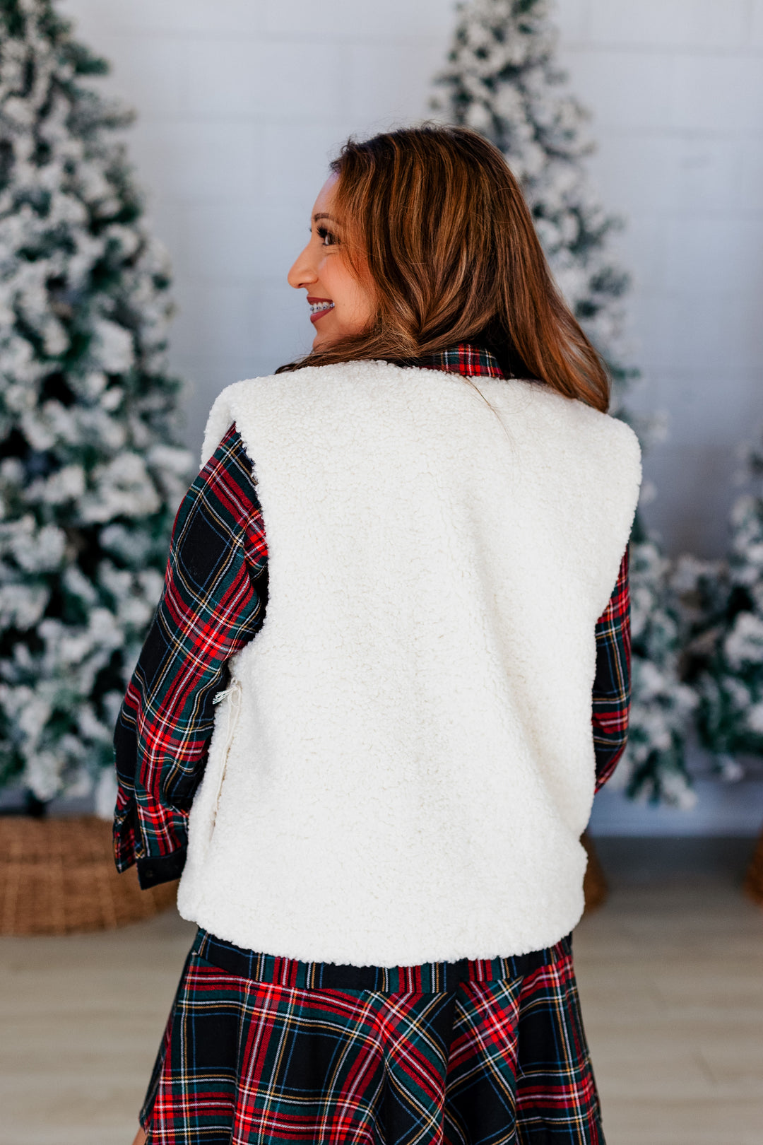 CREAM TOGGLE FRONT SHERPA VEST