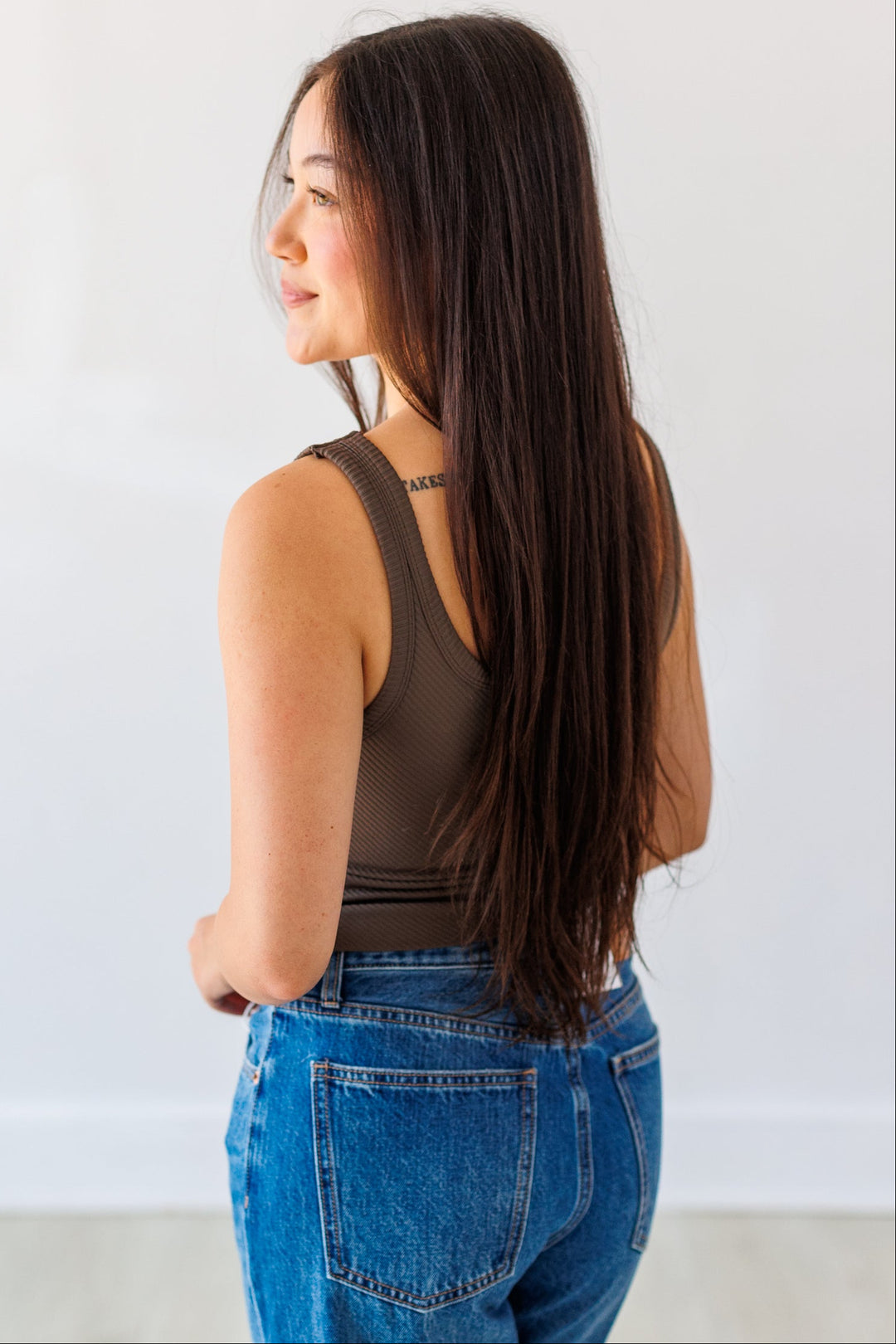 NIKIBIKI: CHEVRON SCOOP KNIT TANK- EARTH OLIVE