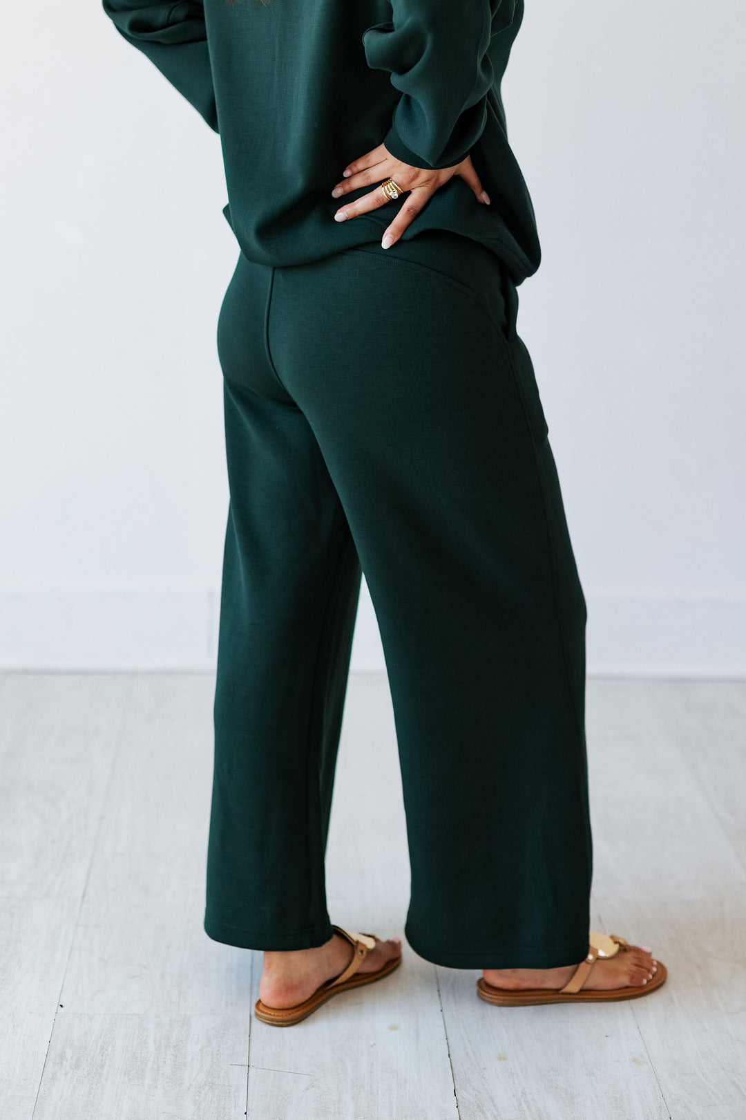 CROPPED WIDE LOUNGE PANT- REGENCY GREEN