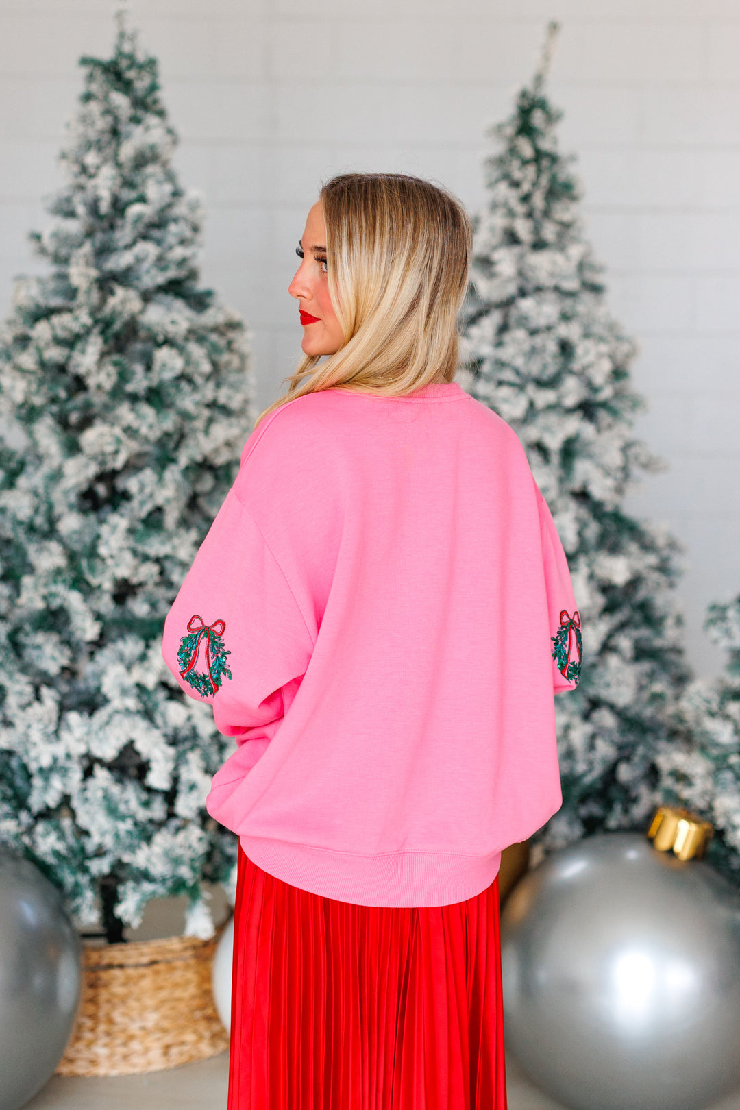 SEQUIN JOY WREATH SWEATSHIRT