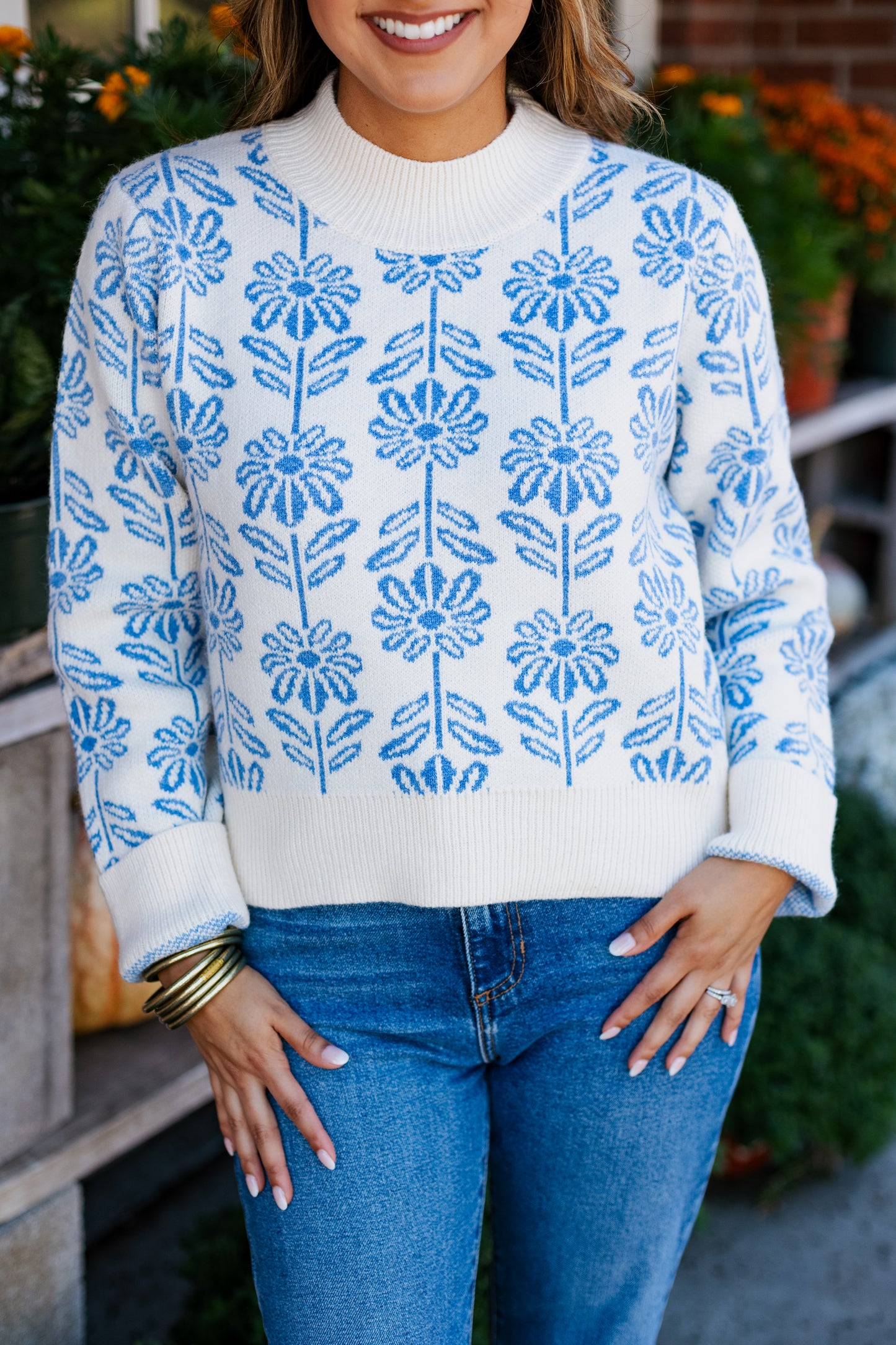 BABY BLUE FLOWER PATTERN SWEATER