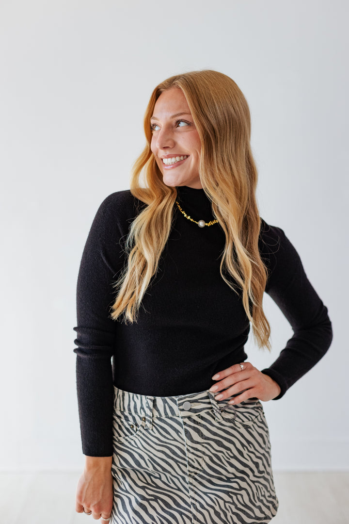 BELLA BLACK TURTLENECK SWEATER